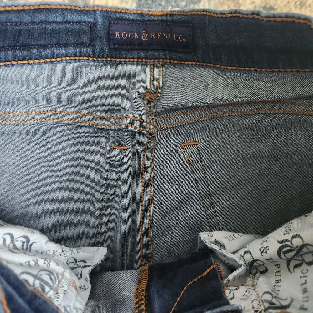 Rock & Republic Womens Size 4 Berlin Embroidered Pockets Blue Straight Jeans
